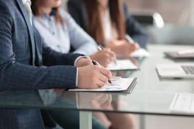 up.businessman mali schedule.business kavramı kontrol kapatın