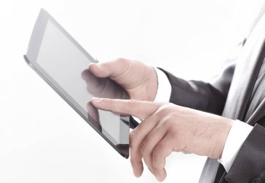 Beyaz arka plan üzerinde dijital tablet.isolated ile işadamı portresi