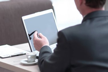 arka view.group dizüstü bilgisayar kullanma office iş adamları