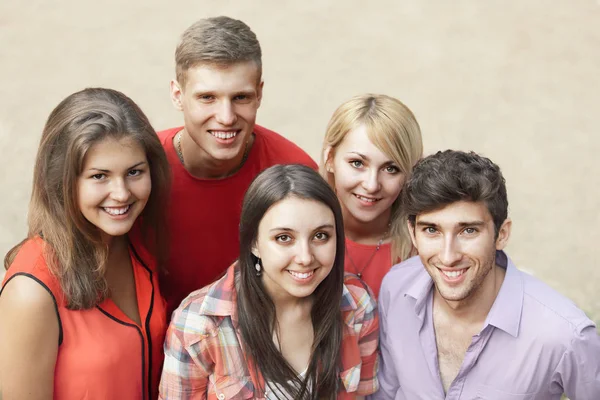 Close up.portrait of a group of students.the concept of friendship — Stock Photo, Image