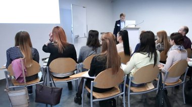 İş takım ile bir Toplantı Yöneticisi tutar