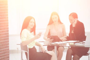 onların workplace.photo kopya alanı ile çalışma konuları tartışmaya şirket çalışanları