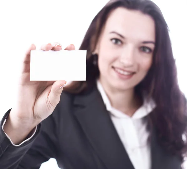 Atractiva mujer de negocios mostrando tarjeta de visita en blanco. —  Fotos de Stock