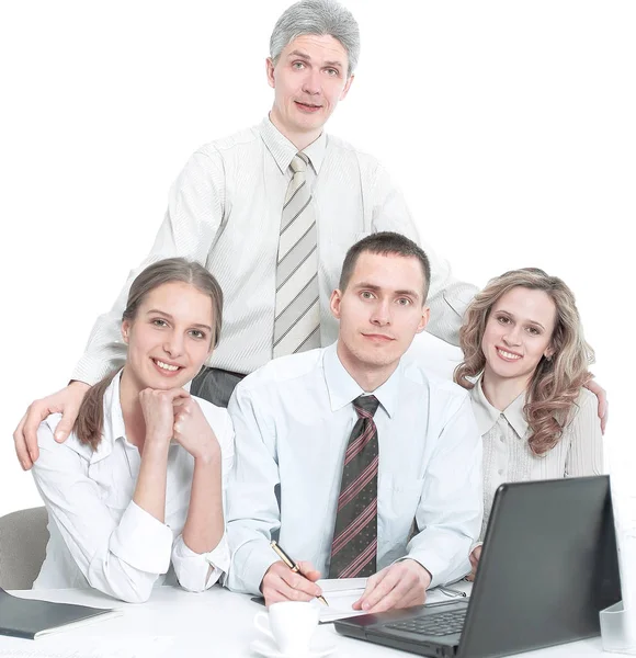 Retrato da equipe de negócios bem sucedida no local de trabalho no escritório — Fotografia de Stock