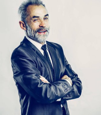 hafif bir arka plan üzerinde emin işadamı portresi