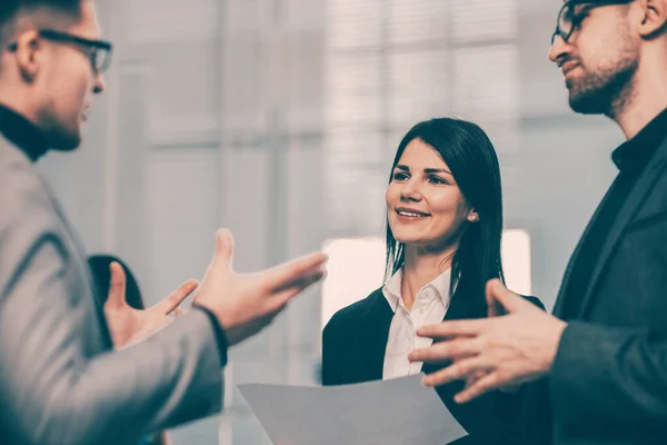 Smiling business partners shaking hands with each other. — Stock Photo, Image
