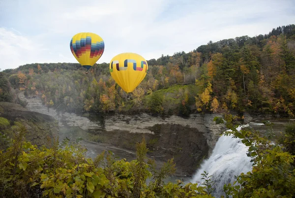 Hot Air Balloons Flying Middle Falls Letchworth State Park Upstste — Stock Photo, Image