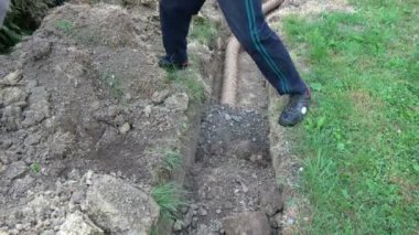 alt zemin toprak drenaj hendek boru ile ile doldurmak