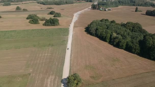 Auto Prašné Štěrkové Cestě Provincii Letecký Pohled — Stock video