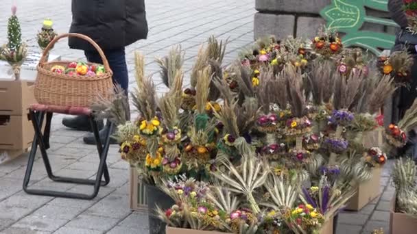 Handmade Lithuanian National Palm Seller Vilnius Street — Stock Video