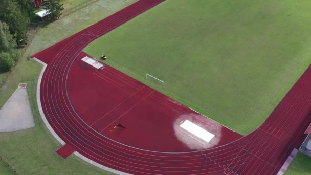 Gazonmaaier Snijden Stadion Voetbal Gras Zomer Luchtfoto Uitzicht — Stockvideo