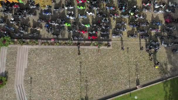 Grand Groupe Motards Sur Place Ville Fermeture Saison Lituanie Vue — Video