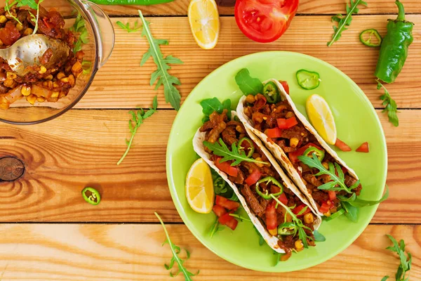 Tacos Mexicanos Com Carne Molho Tomate — Fotografia de Stock