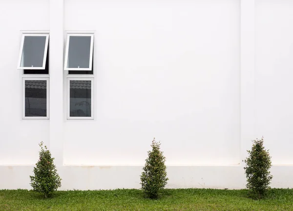 Small Window Opened Back Side Wall Modern Office Building — Stock Photo, Image