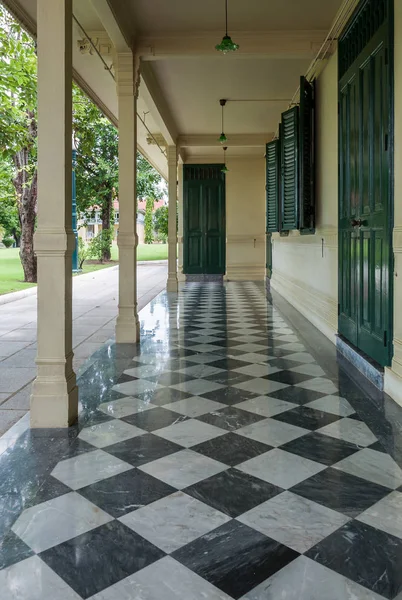 Pequeno Terraço Com Piso Azulejos Mármore Antiga Casa Vintage Área — Fotografia de Stock