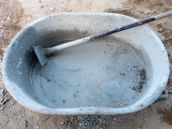 Large Plastic Bucket Metal Hoe Mixing Cement Mortar Construction Farmer — Stock Photo, Image