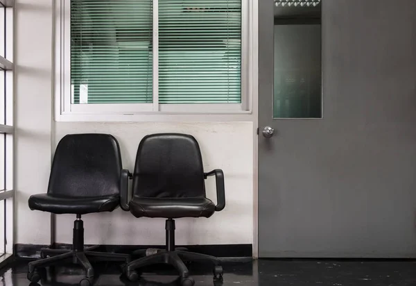 Cadeira Preta Dupla Frente Sala Gerente Escritório — Fotografia de Stock