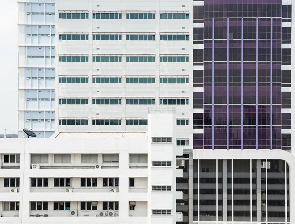 Modernes Bürogebäude. — Stockfoto