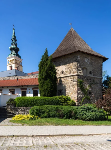 Maj 2018 Novy Jicin Tjeckien Gamla Tornet Och Kyrkan Antagandet — Stockfoto