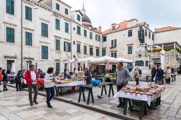 04 mei 2019, Dubrovnik, Kroatië. Oude stadsarchitectuur — Stockfoto