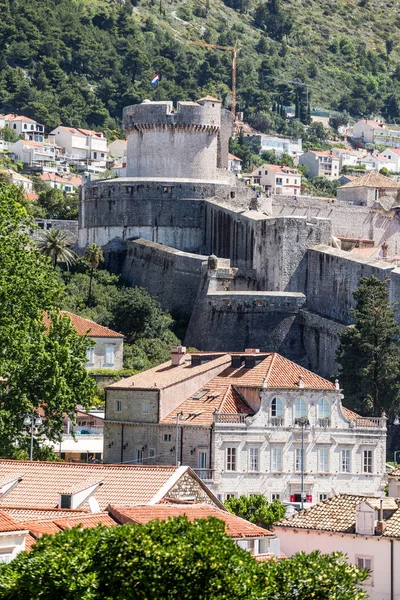 05 Mayıs 2019, Dubrovnik, Hırvatistan. Eski şehir mimarisi — Stok fotoğraf