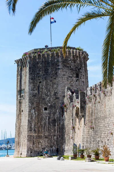 08 MAIO 2019, Trogir, Croácia. Castelo de Kamerlengo — Fotografia de Stock