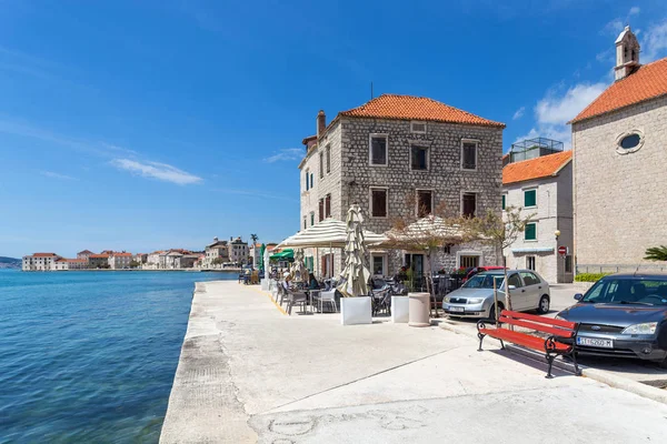 08 May 2019, Kastel Novi, Croacia. Orilla del mar — Foto de Stock