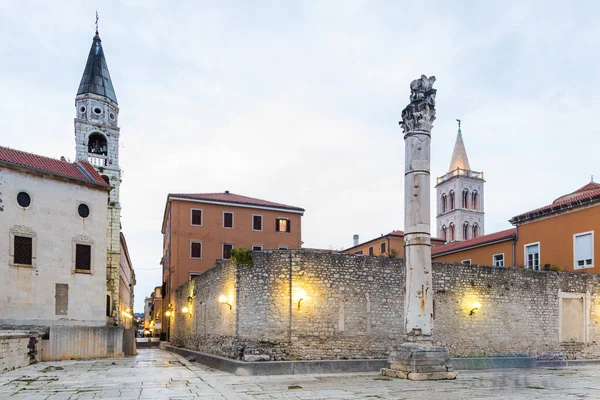 08 mei 2019. Zadar. Kroatië. pijler van schaamte — Stockfoto