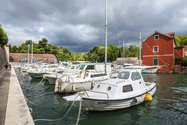 09 maj 2019, Zadar, Kroatien. Lucica Fosa, stadens hamn — Stockfoto