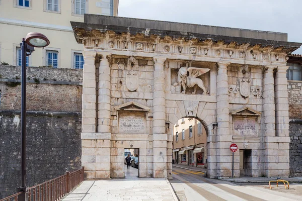 09 květen 2019. Zadar. Chorvatsko. Pozemní brána do Zadaru — Stock fotografie