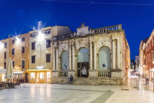 09 mei 2019. Zadar. Kroatië. Neo-Renaissance paleis — Stockfoto