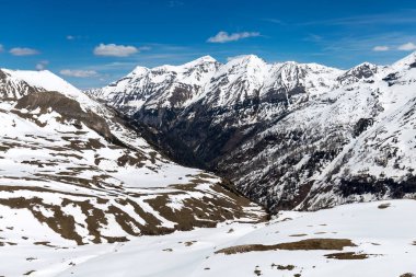 Avusturya'da Grossglockner Geçidi'nin panoramik manzarası