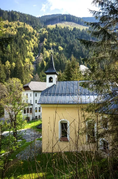 25 maj, 2019. Österrike, Bad Fusch. Bad Fusch kapell och överge b — Stockfoto