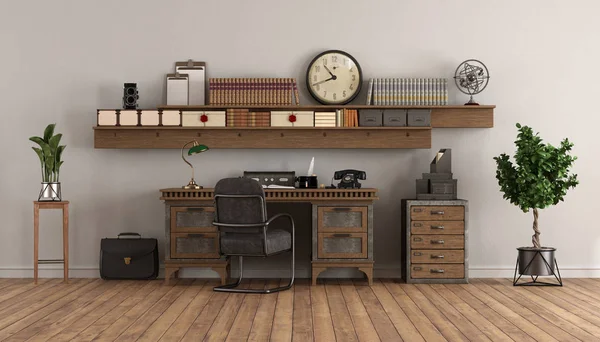 Home office in stile retrò con vecchia scrivania — Foto Stock