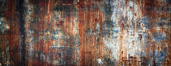 Rusty metal wall, old sheet of iron covered with rust with multi — Stock Photo, Image