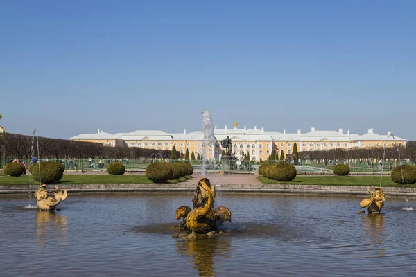 Russie Peterhof Jardin Supérieur Fontaine Mezhemumny — Photo