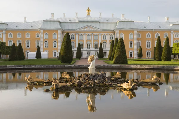 Russia Peterhof Giardino Superiore Fontana Mezhemumny — Foto Stock