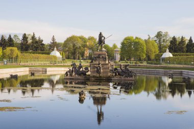 Rusya. Peterhof, üst Bahçe. 
