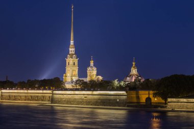 Rusya. St. Petersburg. Peter ve Paul Fortress akşam görünümü