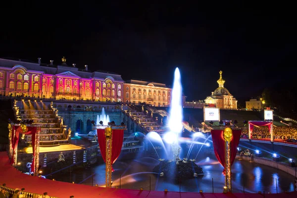 Russie Peterhof Fountain Festival Roman Théâtral Vue Sur Fontaine Samson — Photo