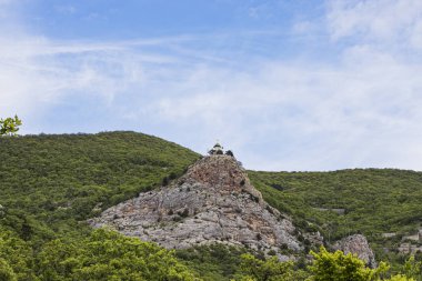 Kırım. Foros. Foros Kızıl Kaya'daki Diriliş Kilisesi