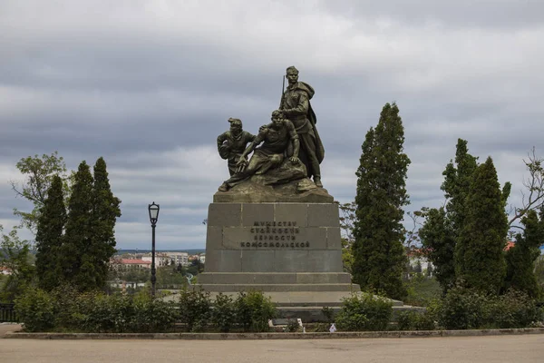 Криму Севастополь Пам Ятник Комсомольцю — стокове фото