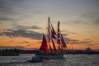 Rusya. St. Petersburg'da. Tatil mezunları 