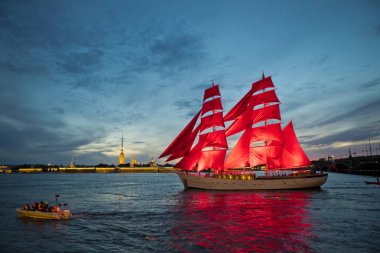 Rusya. St. Petersburg'da. Tatil mezunları 