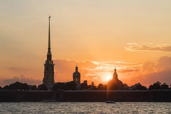 Petersburg Gün Batımında Peter Paul Kalesi Nin Manzarası — Stok fotoğraf