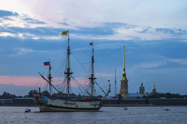 Rusland Sint Petersburg Zeilschip Poltava Peter Paul Vesting — Stockfoto