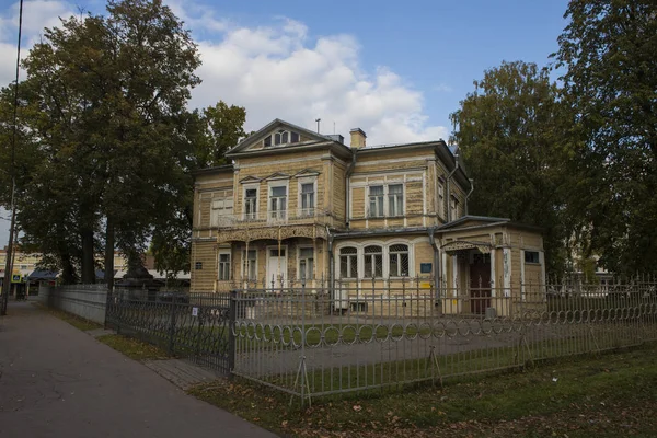 Rusland Peterhof Houten Huis Aan Borodochev Straat — Stockfoto