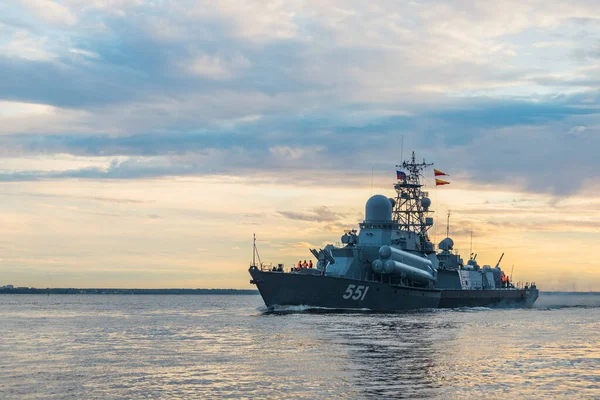 Rússia São Petersburgo Navio Guerra Área Água Golfo Finlândia — Fotografia de Stock