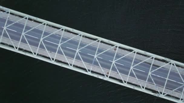 Bird Eye View Van Een Metalen Brug Oversteken Van Een — Stockvideo