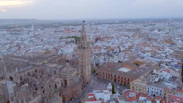 Veduta Aerea Della Città Siviglia Tarda Serata Nebbiosa Estate — Video Stock